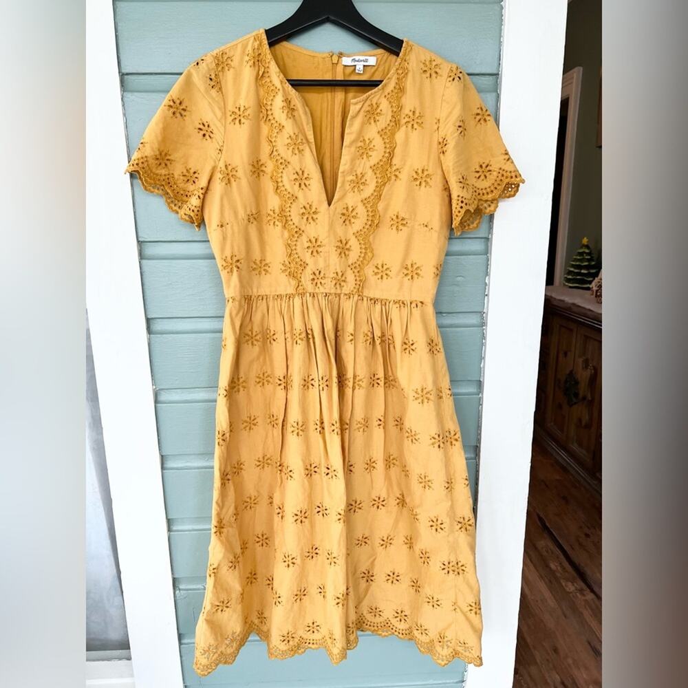 Madewell yellow eyelet scalloped hem dress 100% cotton bohemian boho mustard 4 - Picture 4 of 11